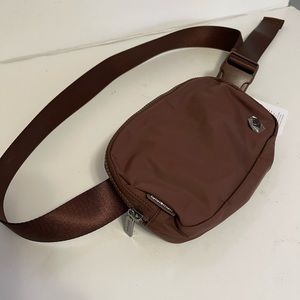 Lululemon everywhere belt bag Java brown new with tags